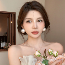 zui温柔~夸张超大珍珠耳钉女2025新款爆款高级感耳环气质独特耳饰