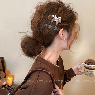 美拉德爱心小马发夹女前额碎发刘海夹2026新款边夹侧边发卡头饰秋