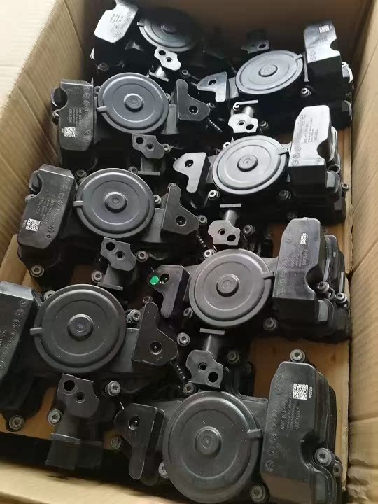 奥迪A4LQ5A6L大众迈腾途观新帕EA888三代油水分离器废气阀新款