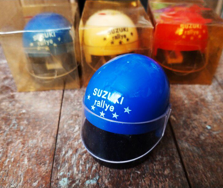 1980년대와 1990년대의 향수를 불러일으키는 재고품 어린이를 위한 클래식 문구류 다양한 손으로 엮은 연필깎이 대패 수집용 플라스틱