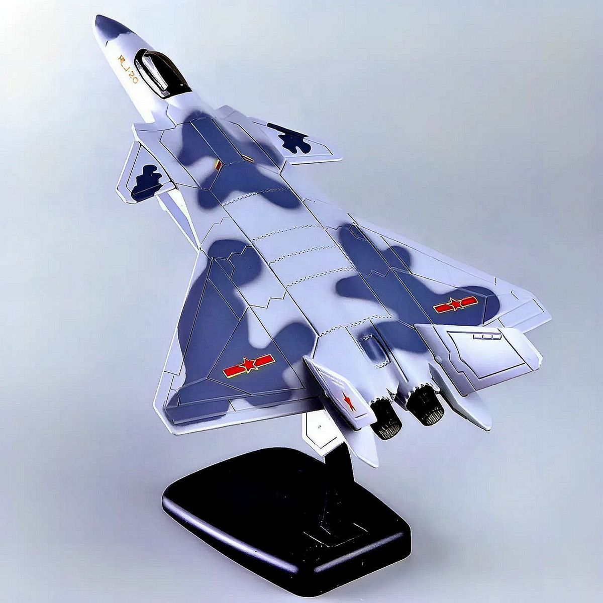 中国J-20战斗机1/72合金