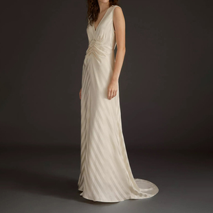 欧美时尚 V领收腰褶皱高贵优雅真丝拖地晚礼服连衣裙 2023年夏新款