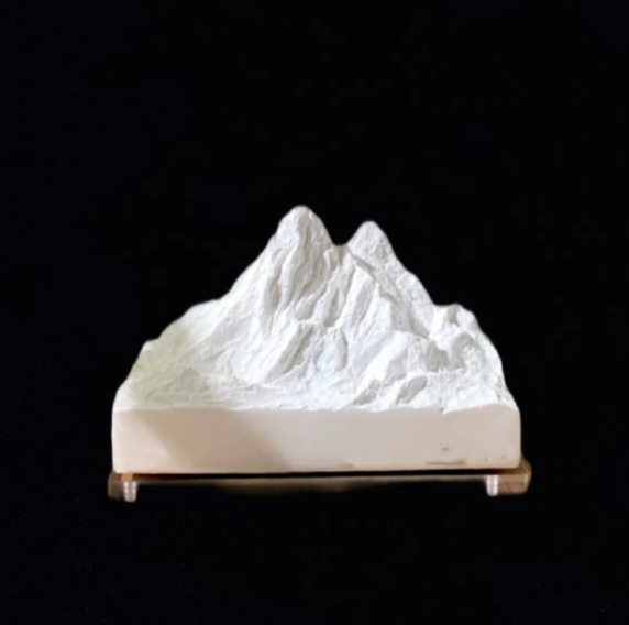 拓香石摆件阿尔卑斯山香薰雪山摆件卧室宿舍无火香氛男女生日礼物