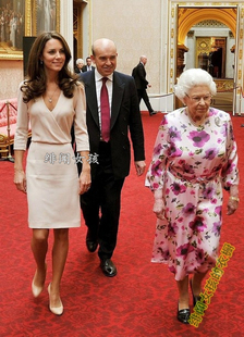 凯特王妃同款连衣裙女秋冬 时尚V领收腰显瘦淑女白领通勤职业OL秋