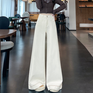 宽松遮肉垂感大喇叭裤 加绒加厚爆款 女2025冬季 白色刺绣阔腿牛仔裤