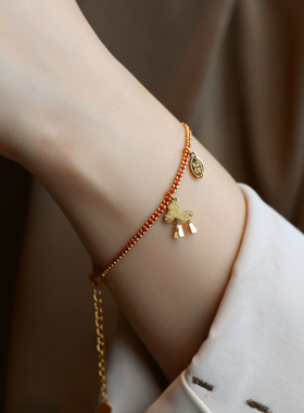 ZOXI2026新款马年本命年旺财小马红绳手链闺蜜礼物不掉色轻奢小众