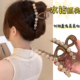 新款 轻奢水钻花朵抓夹优雅大号盘发夹女后脑勺鲨鱼夹高端精致头饰