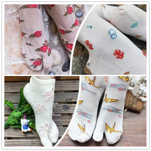 *日系分趾二指袜两趾短女袜棉薄款春夏款松口木耳cosplay木屐袜