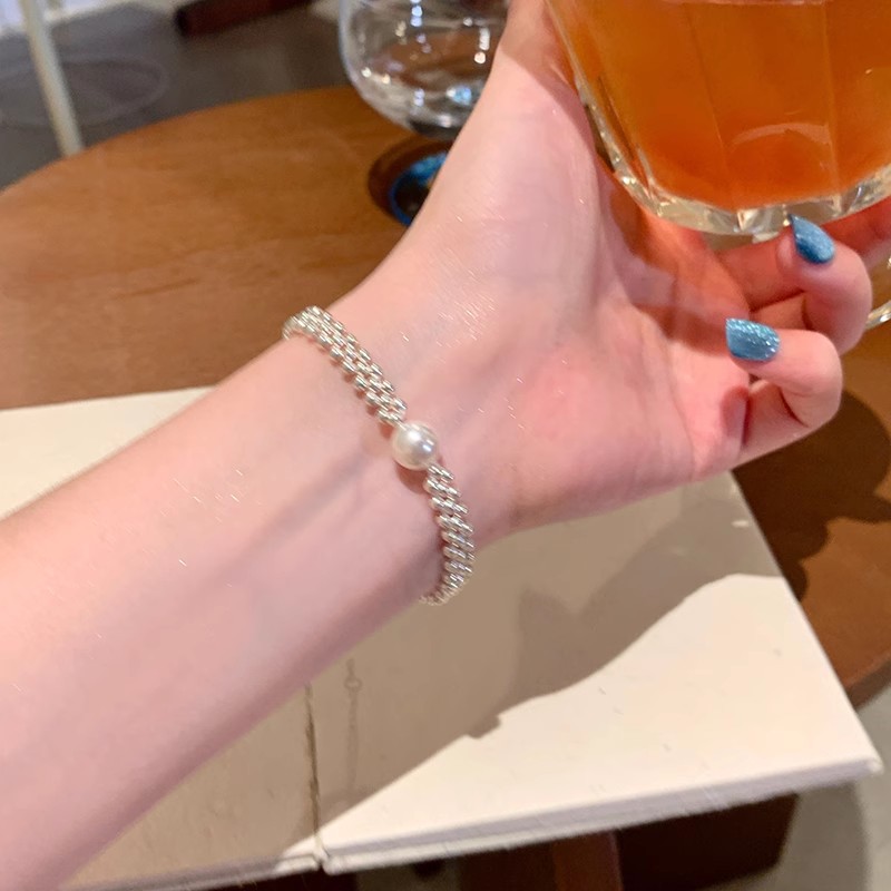 秋冬珍珠编织手链女款轻奢手饰图片