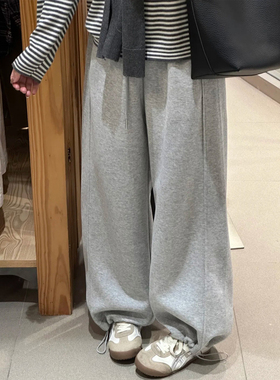 灰色休闲运动卫裤女大码春季2026新款胖妹妹宽松显瘦直筒阔腿裤子
