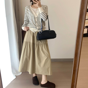 日系工装半身裙女大码春夏新款胖妹妹宽松显瘦中长款百褶a字伞裙