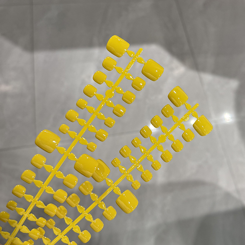 柠檬黄纯色脚指甲片简约美甲贴片脚趾指甲显白手工可拆卸穿戴脚甲