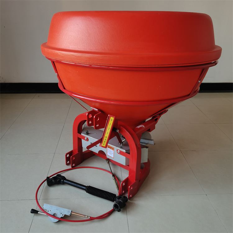 600升农用电动撒肥机三轮车后挂式施肥器电动肥料撒播机抛撒均匀