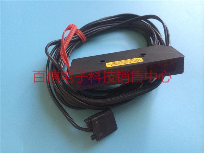 KEYENCE基恩士LV-H52数字式激光传感器