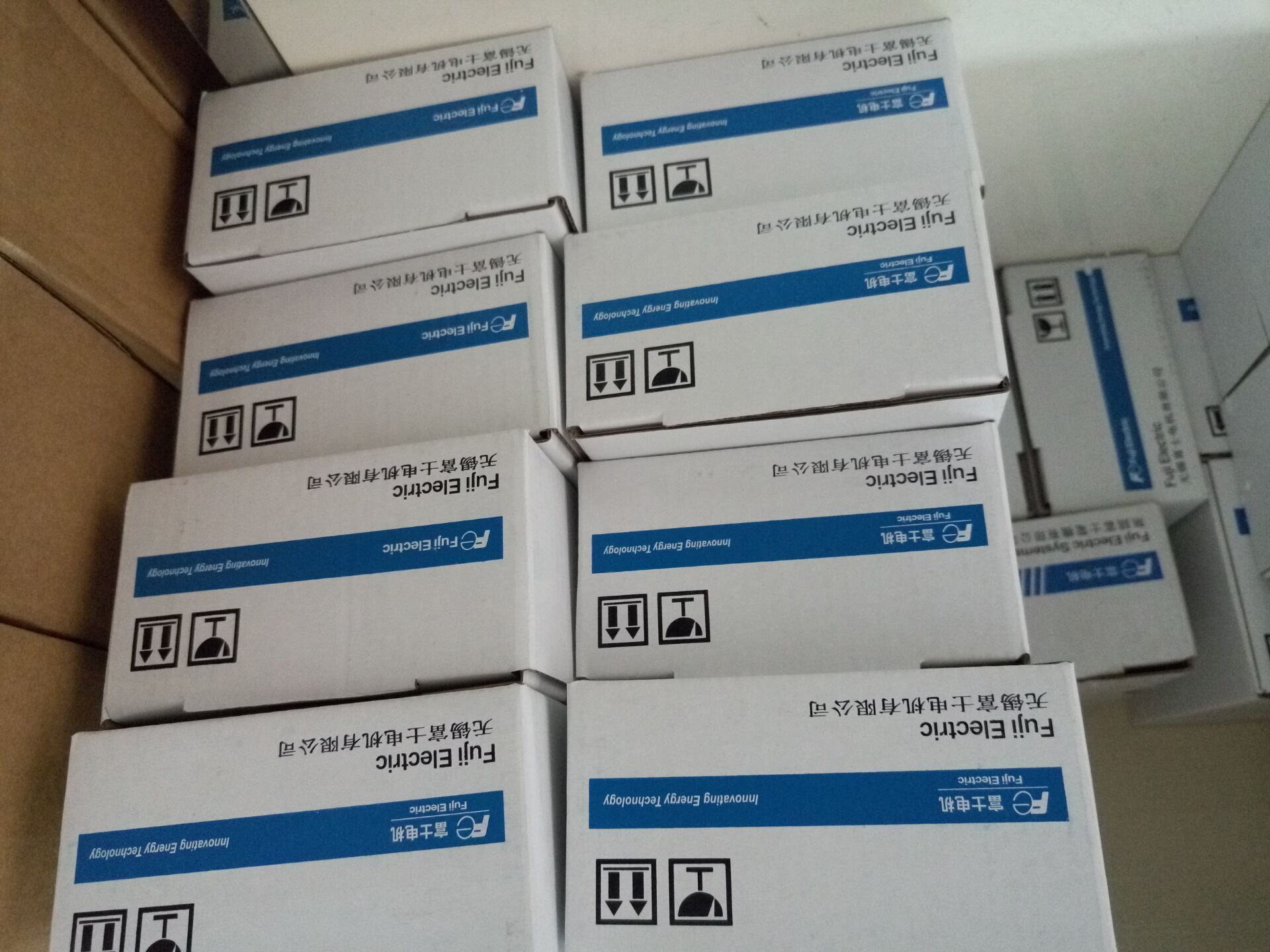 富士温控器总PXR3TAY1-1V000