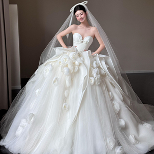 【真爱婚纱-仙桃】浪漫 甜昏 花海 沦陷的花瓣婚纱 玫瑰婚纱 森系