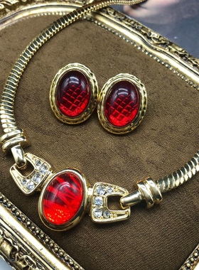 中古风复古宫廷风高级感复古镀真金项链毛衣链新年红