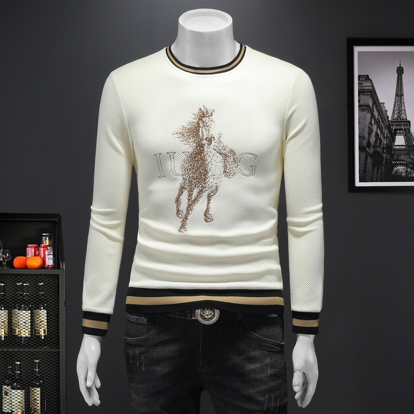 男大码卫衣春秋新款刺绣骏马圆领套头男装打底衫