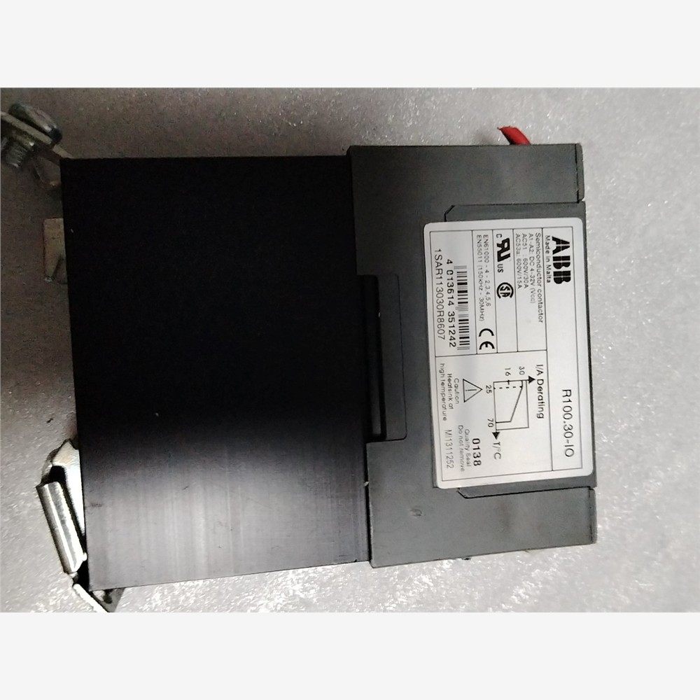 出ABB品牌的变频器，型号为FT003-010。二手拆机成色 维修/咨询