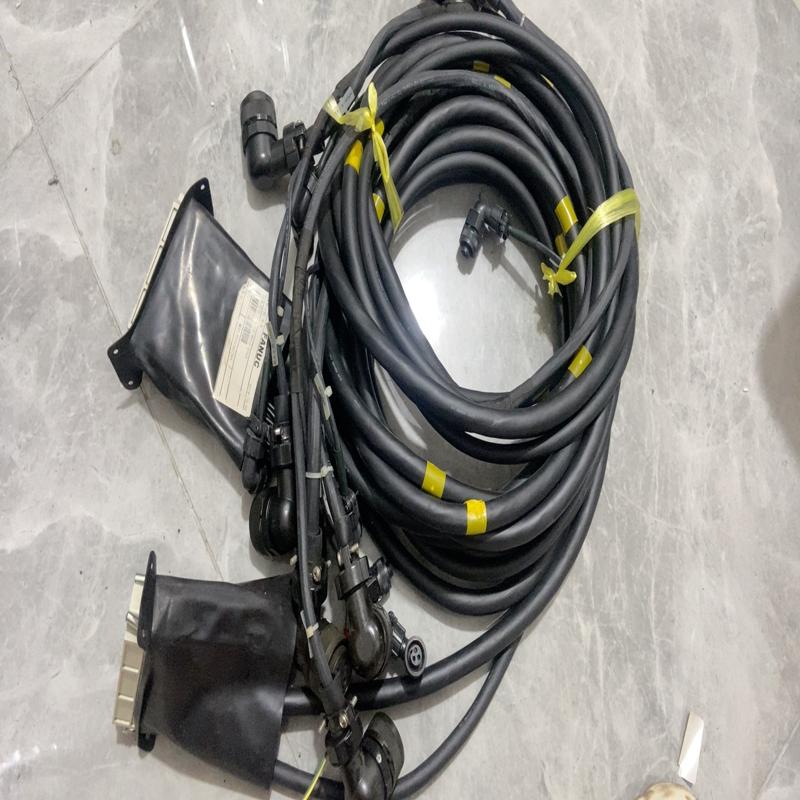 原装全新发那科R-2000IB 165F动力线A 备件/咨询