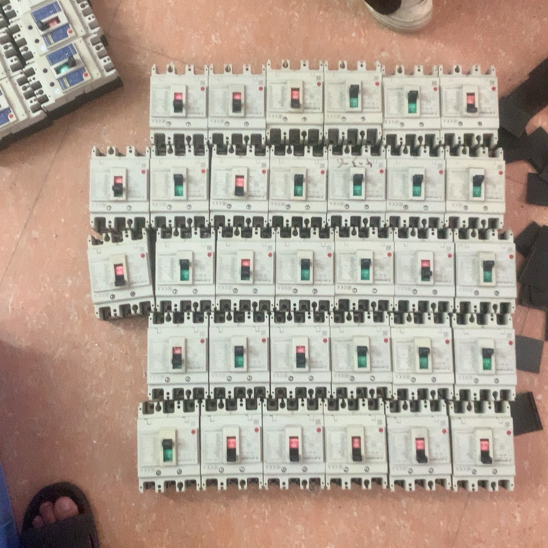 NF125-SW断路器3p100A功能好正品 备件/咨询