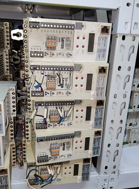 伦茨变频器E84AVBCE3714SX0037KW 备件/咨询