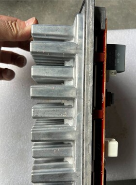 比亚迪秦80.秦100 PTC水加热器 HAC-810160 备件/咨询