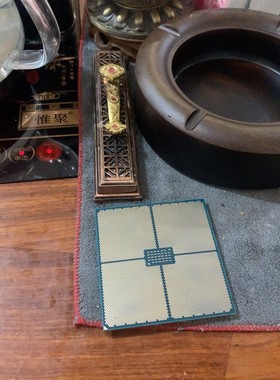 AMD+EPYC+9754+CPU+拥有128个核心、256 备件/咨询