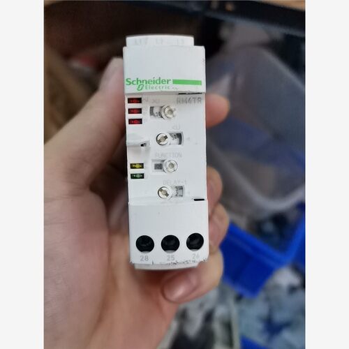 施耐德相序控制继电器RM4