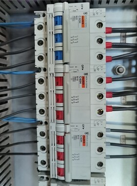 施耐德MERLIN GERIN MULTI9 断路器 C60 维修/咨询