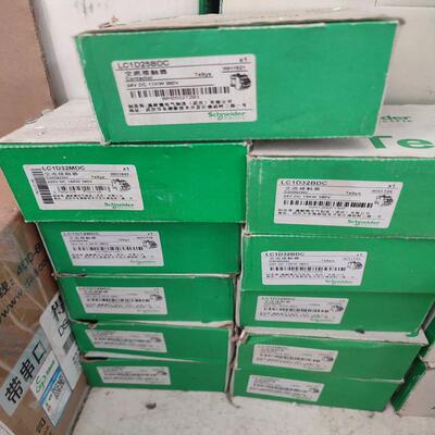 施耐德LC1D12BDC数量4 备件/咨询