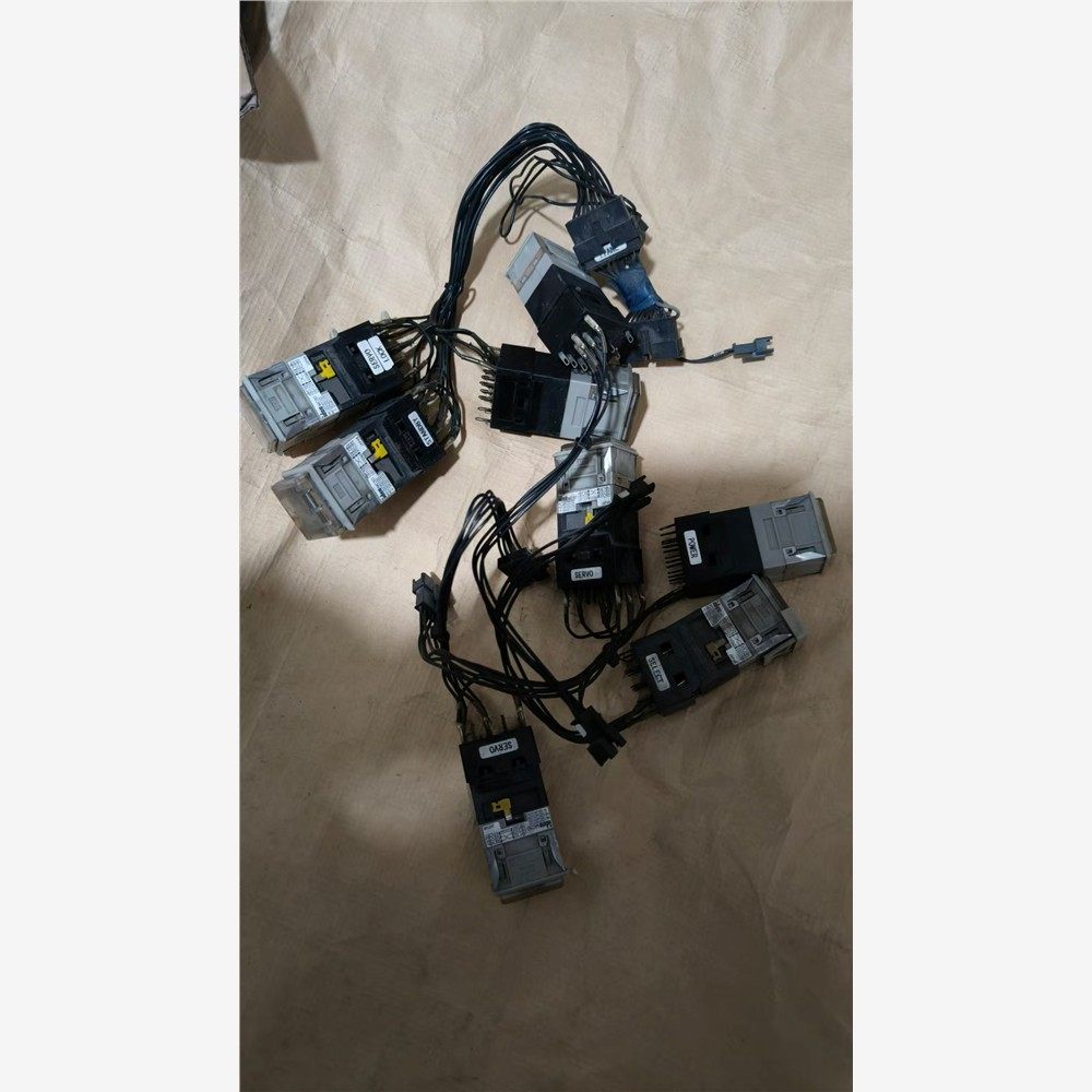 日本 IDEC和泉矩形开关灯按钮 MC2D-M20B  MC 备件/咨询