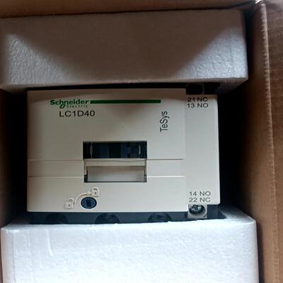 全新正品施耐德接触器LC1D4011电压220V 备件/咨询