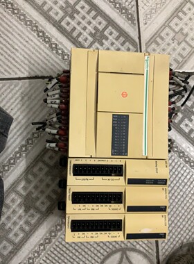 施耐德PLCTWDLCAA240RF和扩展三个成色如图 备件/咨询