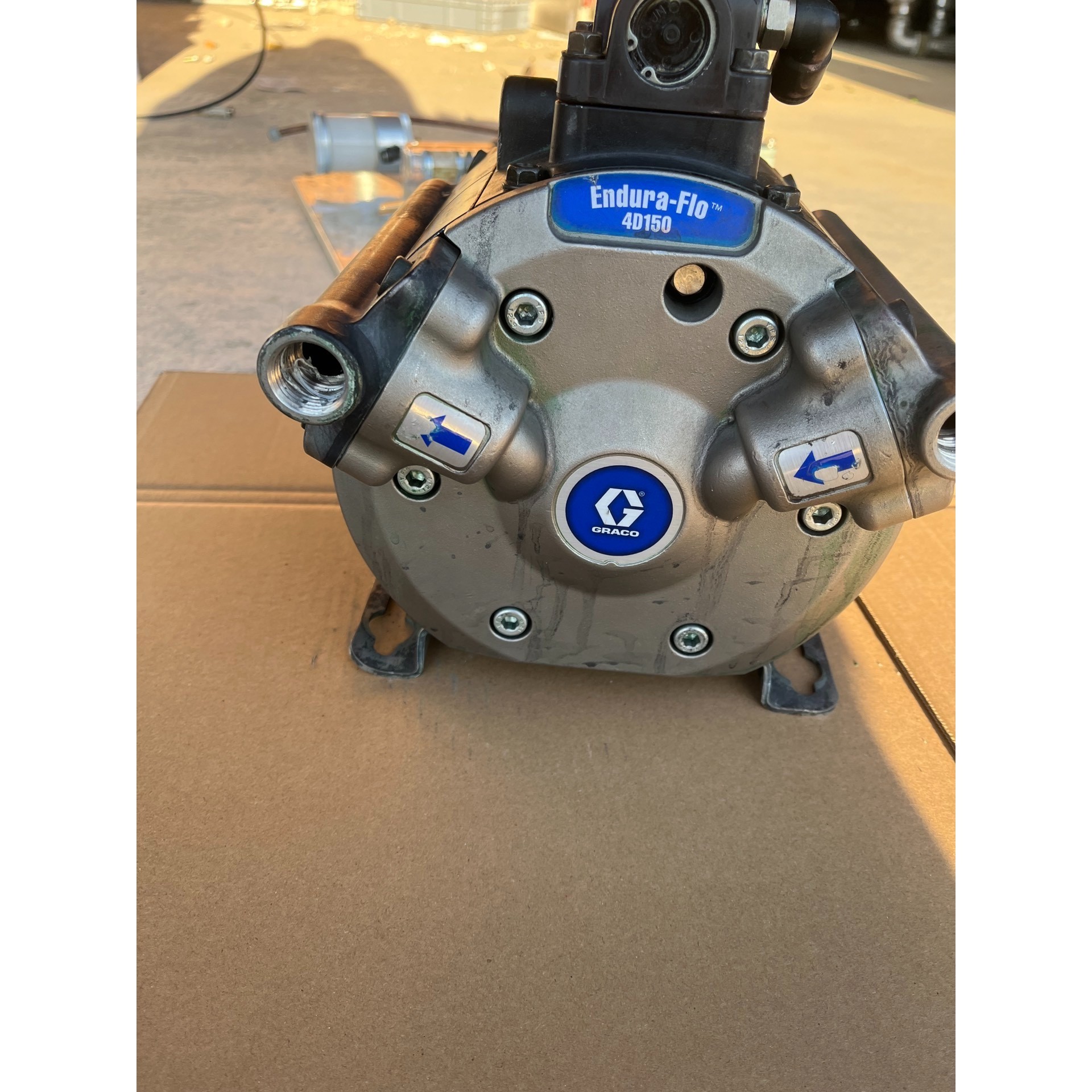 固瑞克隔膜泵4D150成色如图要的联系 备件/咨询