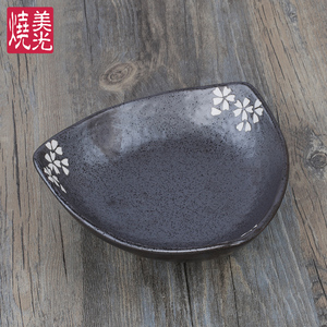 日式陶瓷盘子碟子菜盘餐盘饭盘 刺身碗沙拉碗 创意餐具三角形深盘