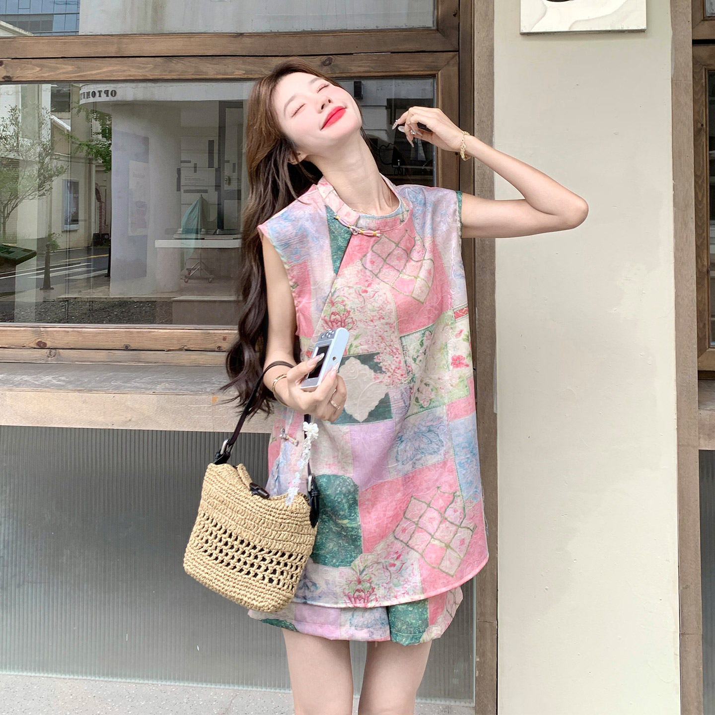 新中式俏皮减龄少女感度假套装2026新款印花盘扣上衣短裤两件套夏