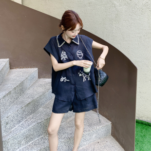 宽松短裤 撞色刺绣衬衫 两件套 女2026夏新款 藏青色文艺范松弛感套装