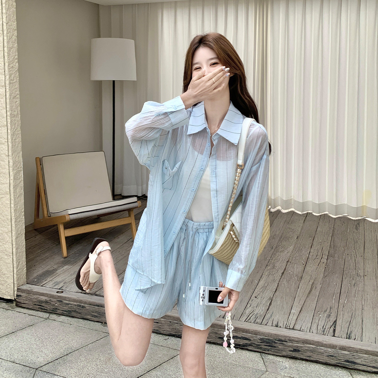 浅蓝色韩系小个子松弛感套装女2026夏新款条纹薄款衬衫短裤两件套