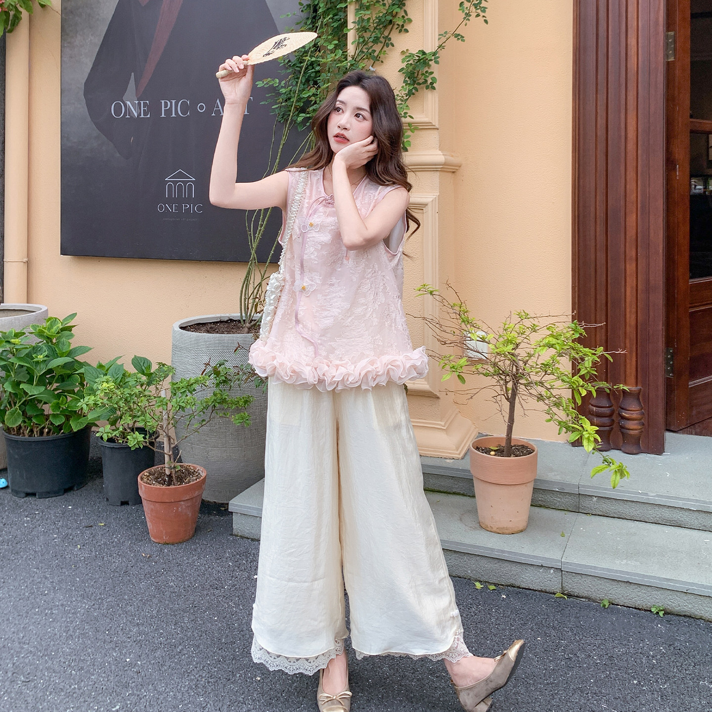 夏季温柔风花边无袖阔腿裤两件套