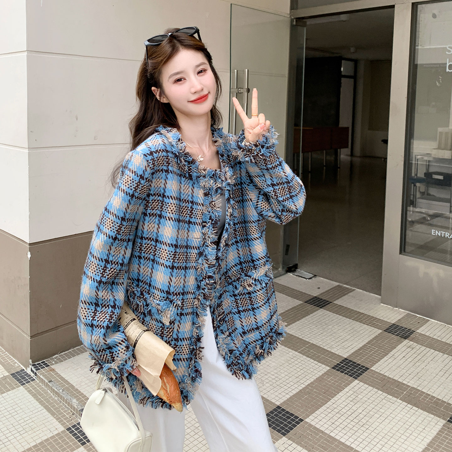 法式复古名媛气质上衣女2026早秋新款减龄设计感撞色格纹流苏外套