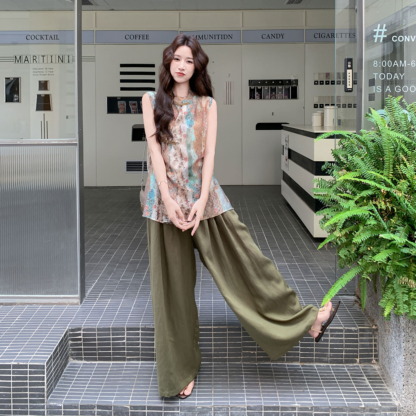 夏季新中式独特设计感套装女2026新款油画风印花上衣阔腿裤两件套