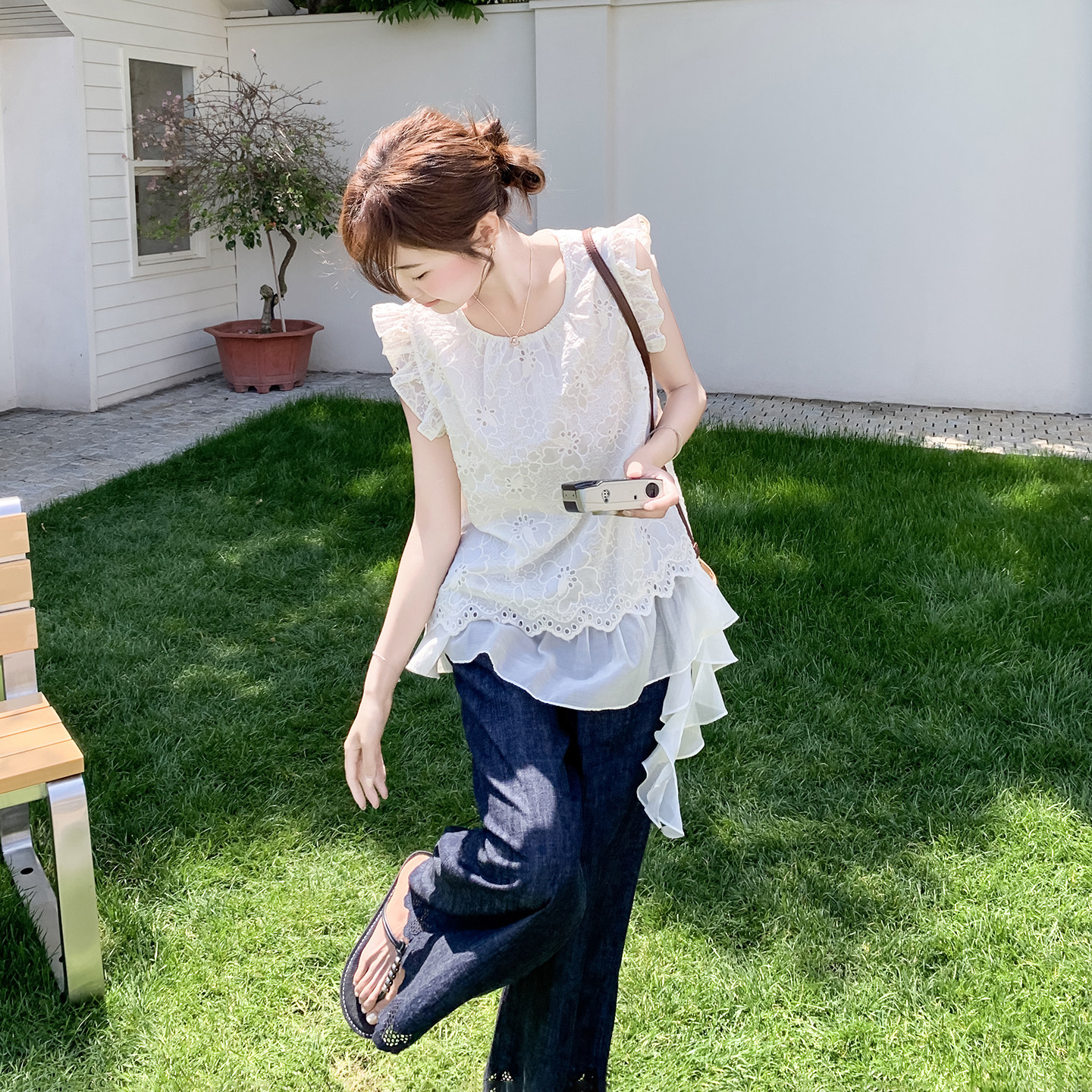 韩版米白色精致温柔风穿搭女2026新款蕾丝花边上衣阔腿裤两件套夏