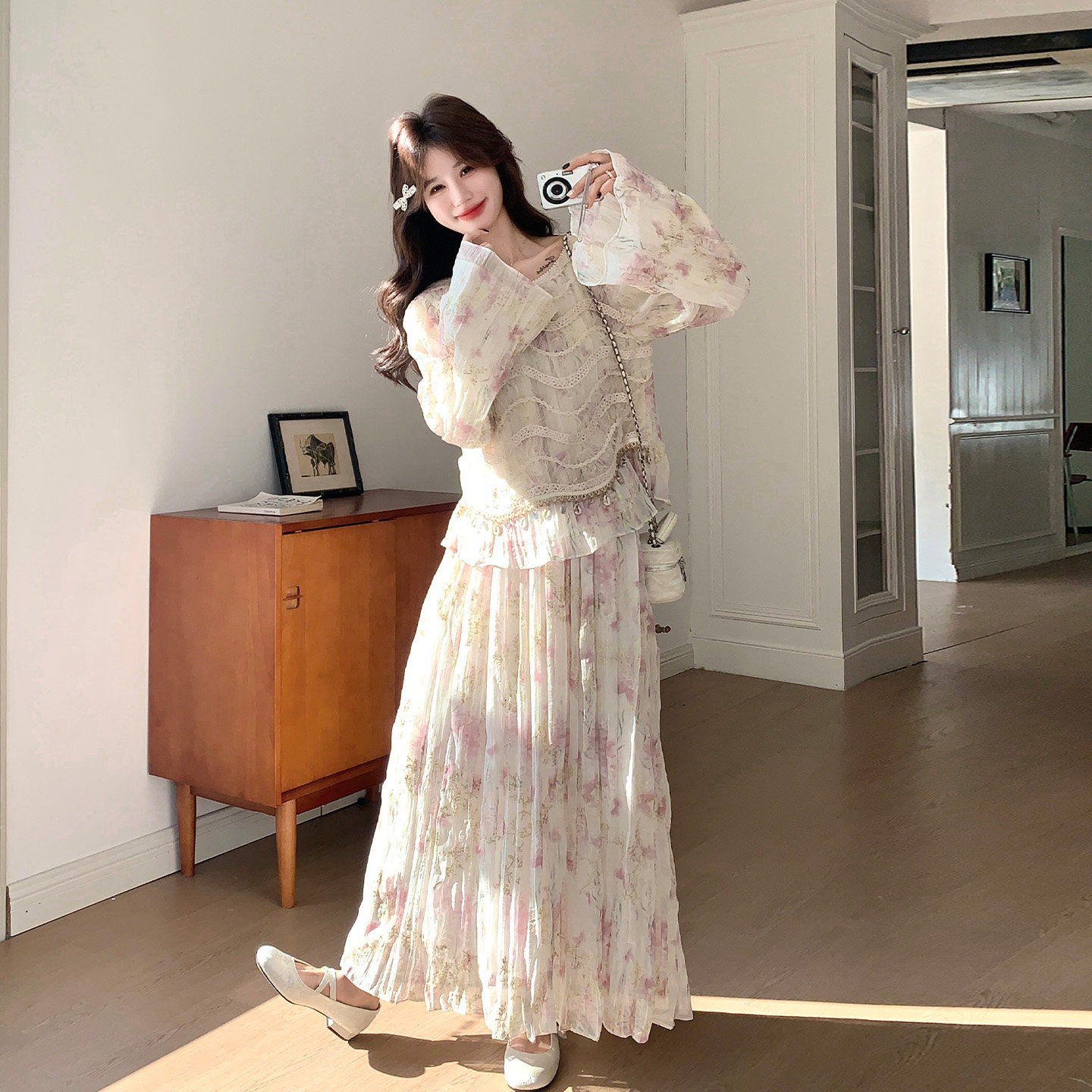 法式浪漫度假风碎花套装裙女2026春新款蕾丝拼接上衣半身裙两件套