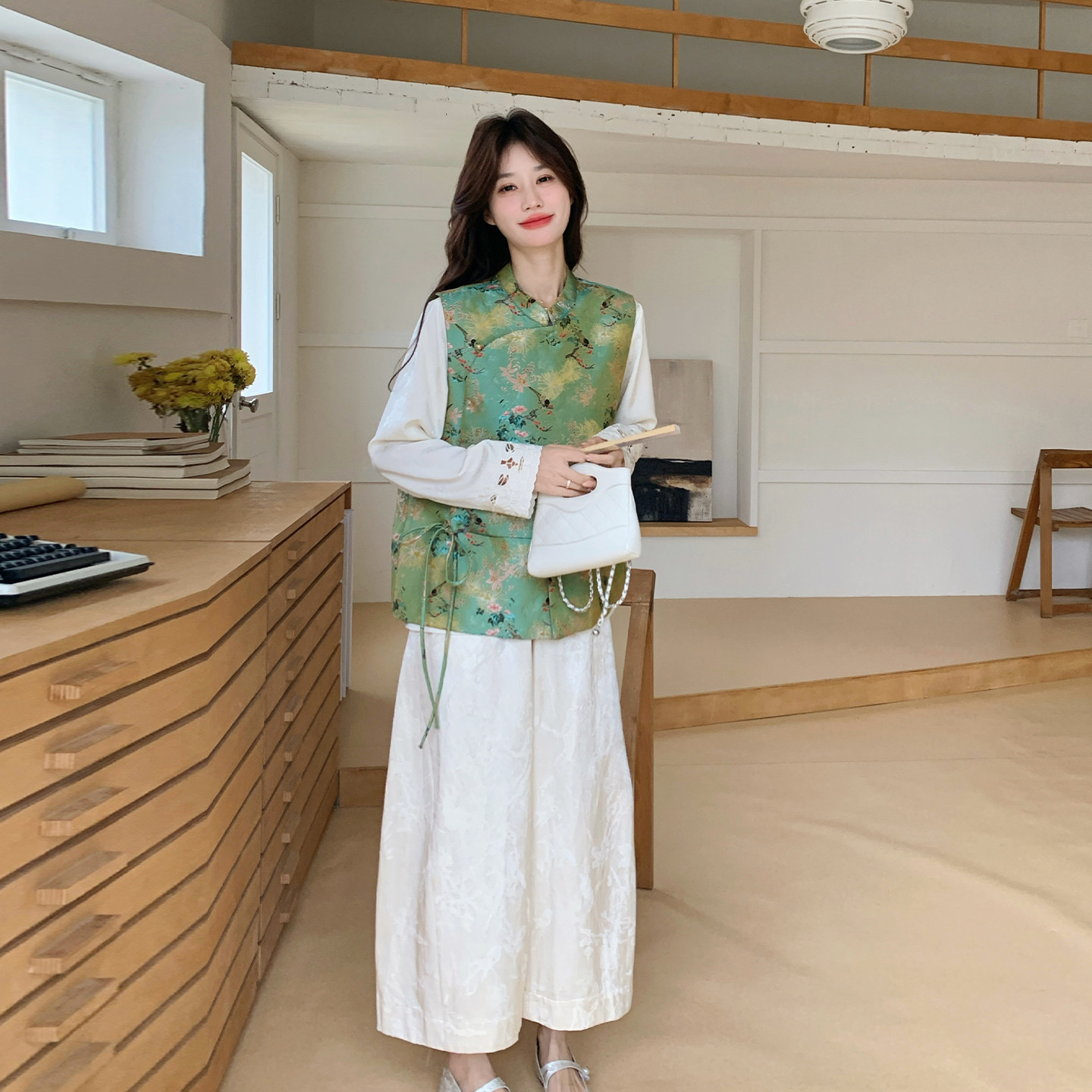 高端清冷感国风印花马甲套装女2026春季新款内搭提花阔腿裤三件套