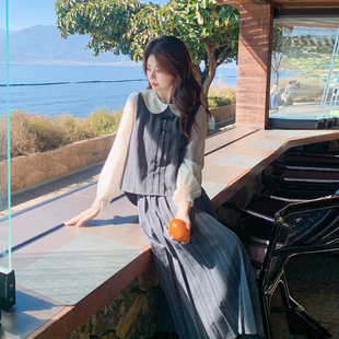 2026早春新款小个子灰色通勤套装女娃娃领假两件上衣半身裙两件套