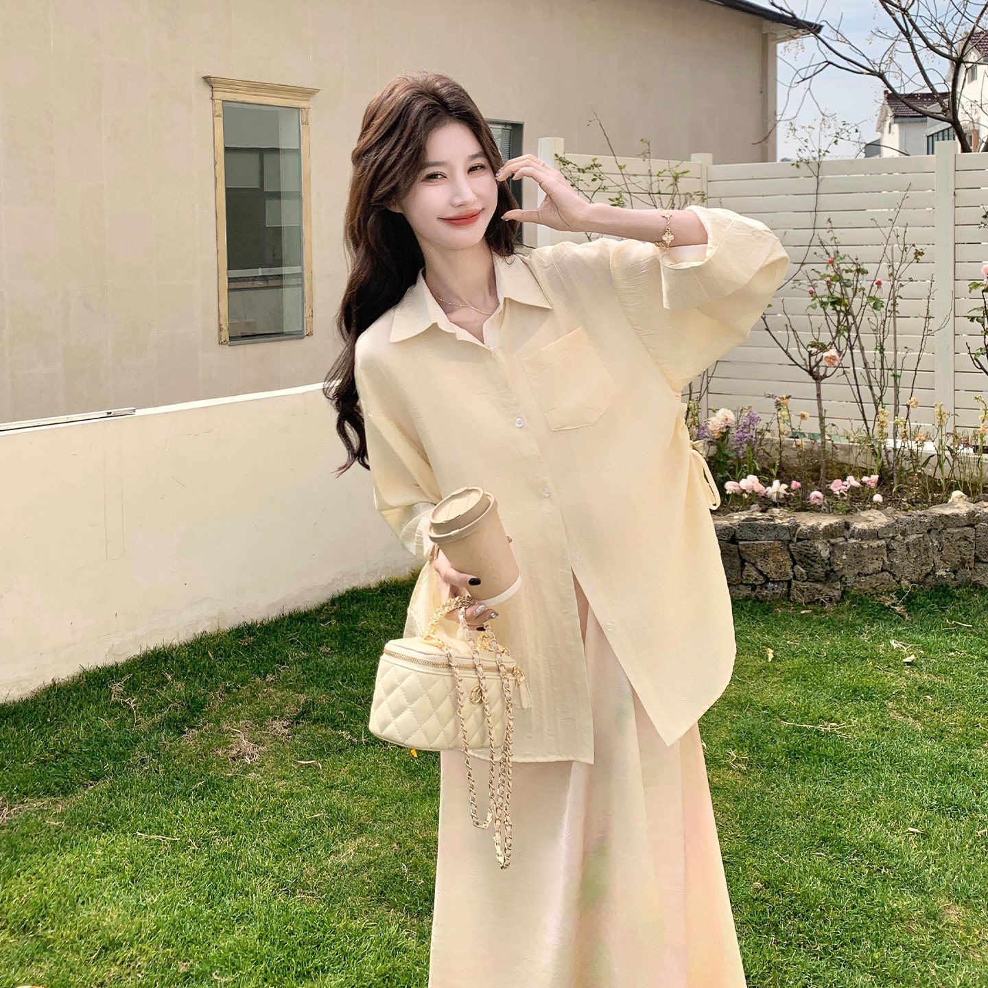 早春温柔慵懒时尚晕染吊带连衣裙套装女2026新款休闲风衬衫两件套