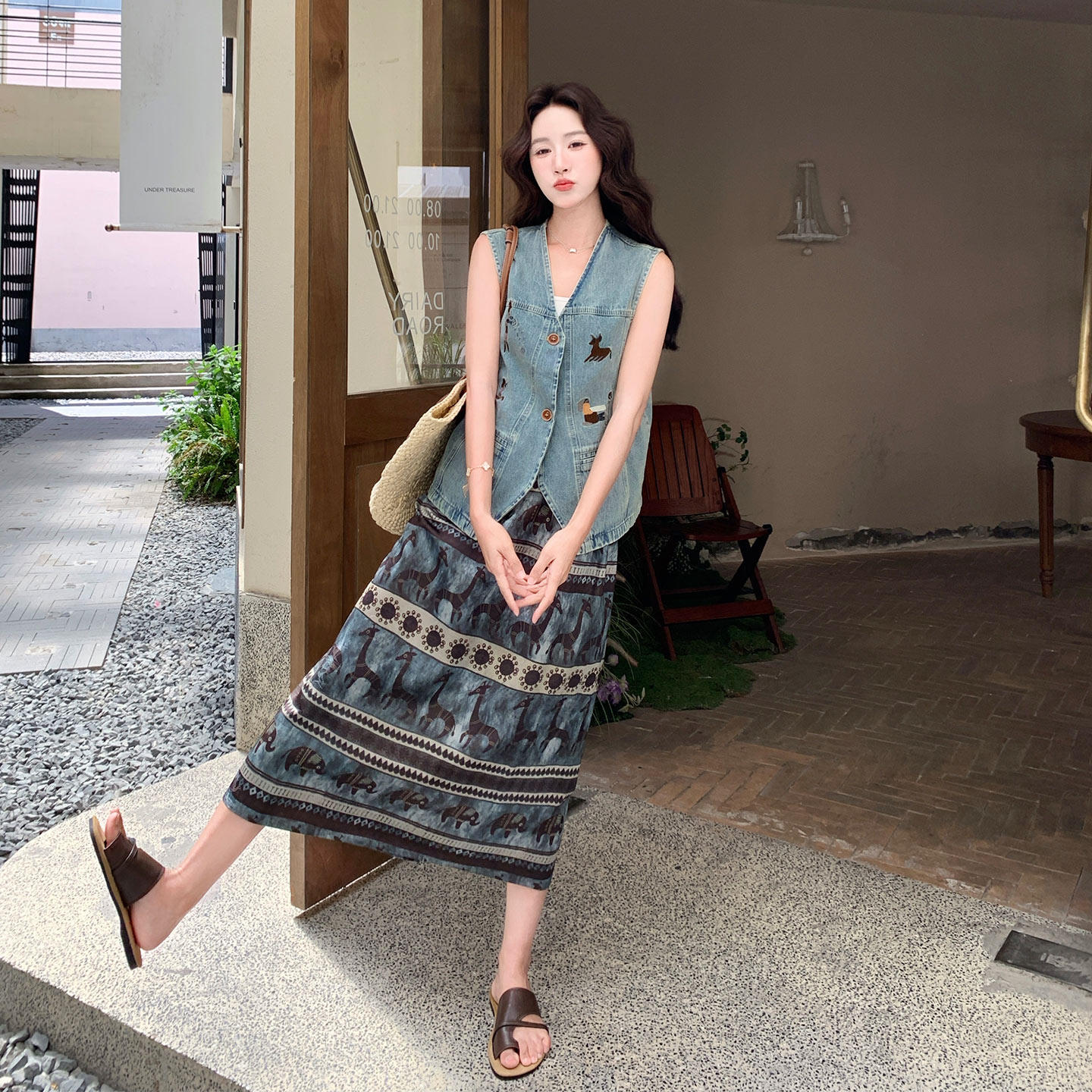 韩版甜酷复古民族风穿搭夏日牛仔马甲印花半身裙两件套女2026新款