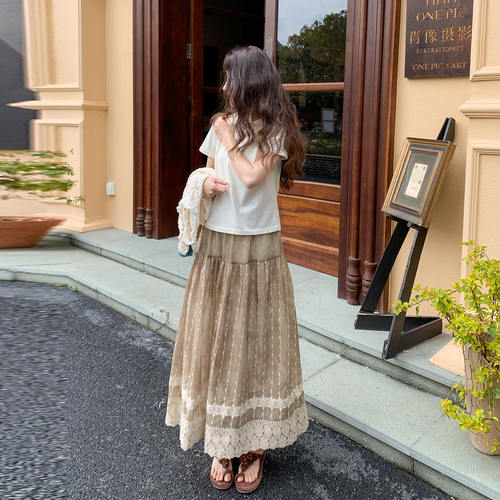 初夏法式文艺风蕾丝钩花马甲套装女2026短袖内搭印花半身裙两件套