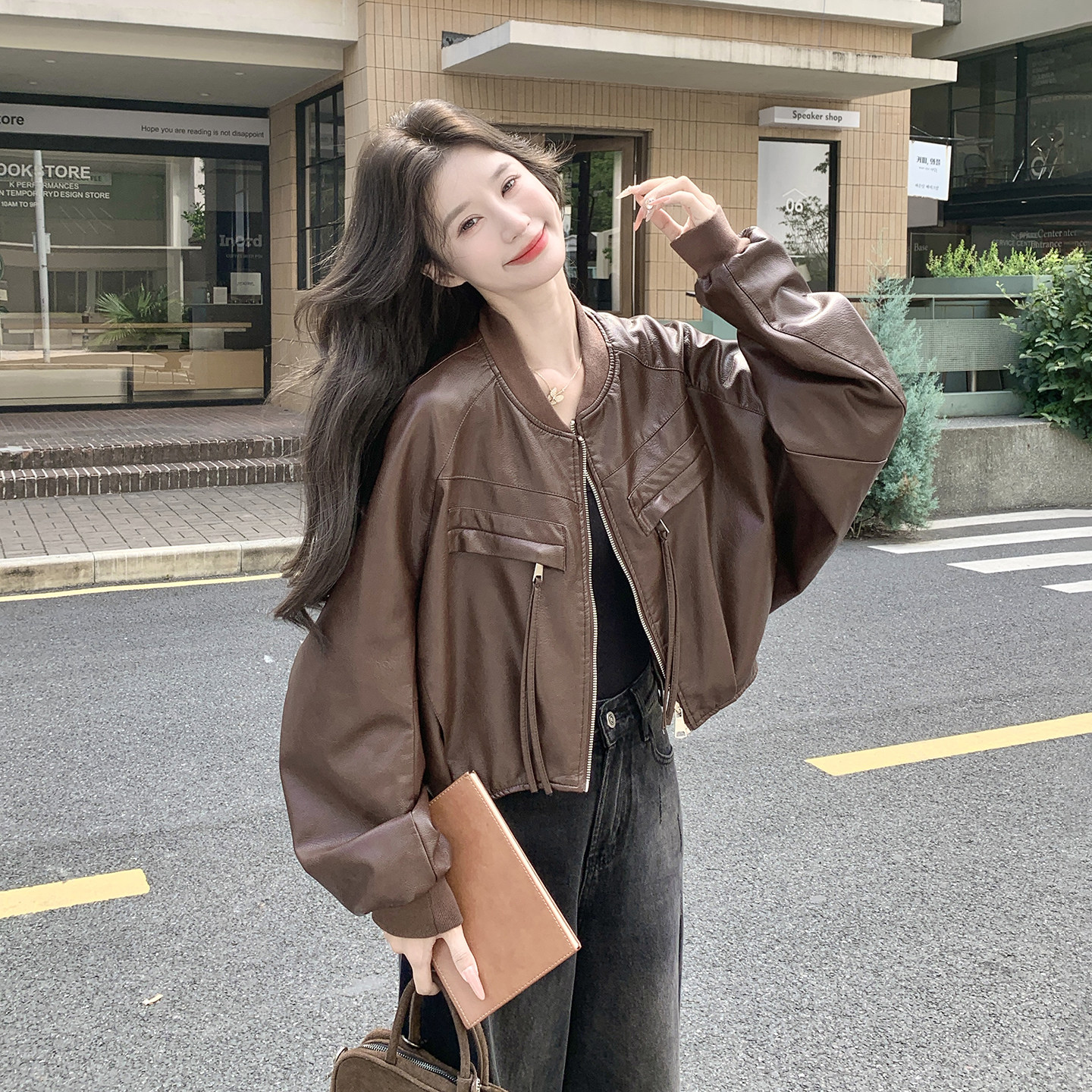 咖色复古休闲学院风PU皮棒球服女2026秋新款韩版减龄显瘦气质外套